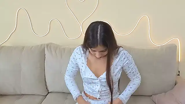 KathrynBrooks online show from 09-29-25, 12:22