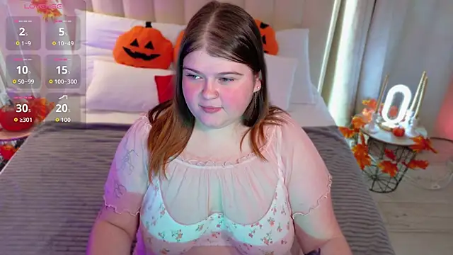 Mia Ray online show from 10-29-25, 05:56