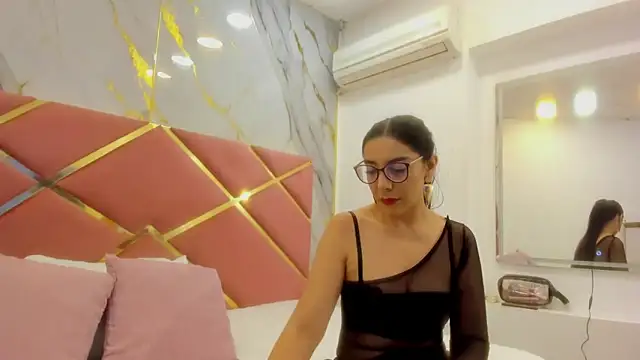 julianaa 31 online show from 09-30-25, 12:55