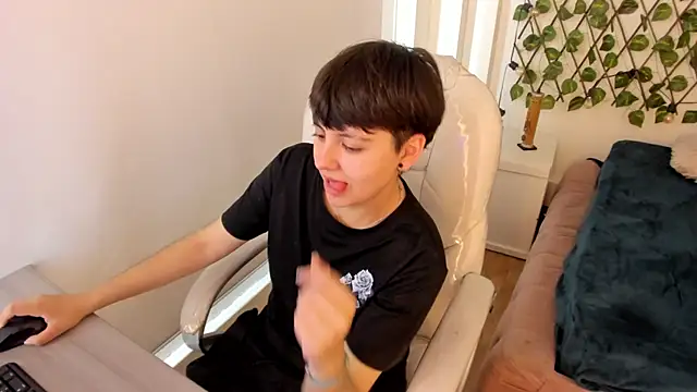 Nathaly ds online show from 11-10-25, 07:41