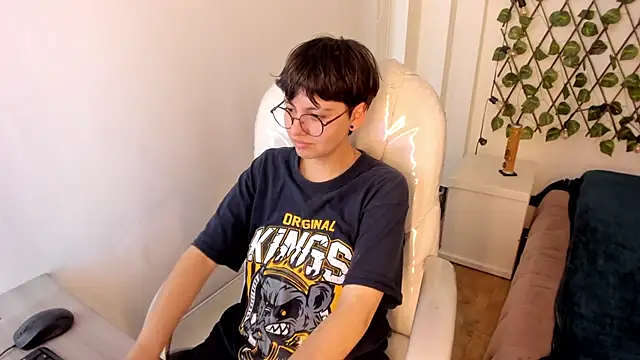 Nathaly ds online show from 11-12-25, 07:51