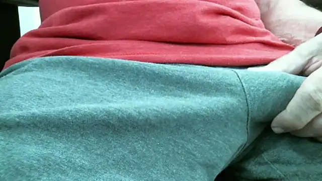 nikgurthaz online show from 04-12-26, 06:11