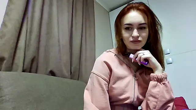 Snapshot of Requellia chatting on 10-05-25, 12:29 Requellia online show from 10-05-25, 12:29