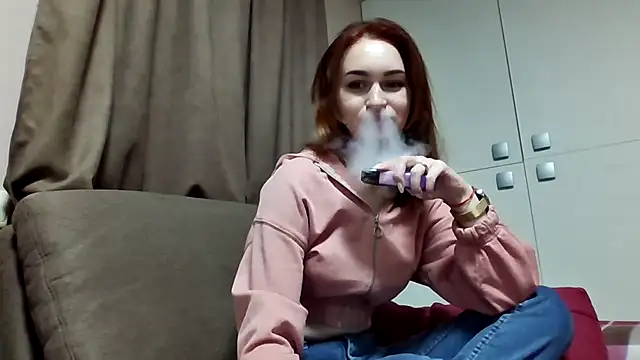 Snapshot of Requellia chatting on 10-04-25, 06:31 Requellia online show from 10-04-25, 06:31