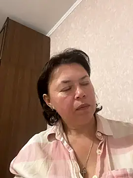 Kiravix online show from 10-29-25, 02:27