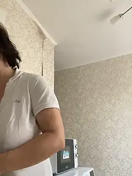 Kiravix online show from 10-18-25, 05:31