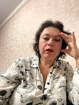 Kiravix online show from 11-18-25, 06:44