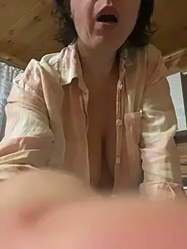 Kiravix online show from 02-23-26, 08:42