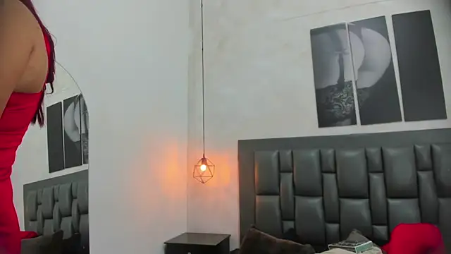 dakota roussee online show from 09-24-25, 12:22