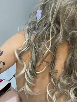 Ozge-SluttyScream69 online show from 03-27-26, 10:00