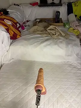 Ozge-SluttyScream69 online show from 12-22-25, 11:05