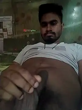 Snapshot of Rohit4500 chatting on 06-12-26, 01:47 Rohit4500 online show from 06-12-26, 01:47