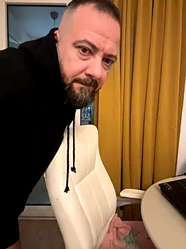 DavidMaros online show from 10-03-25, 04:58