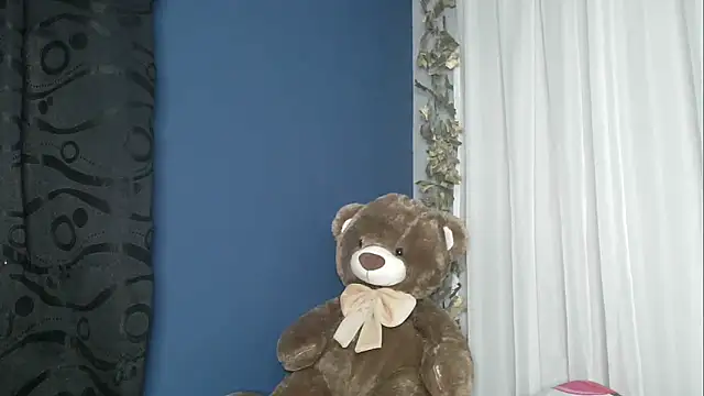 lishainparis18 online show from 02-08-26, 02:04