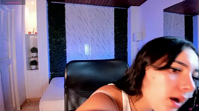 sofiacaramel online show from 01-18-26, 12:08