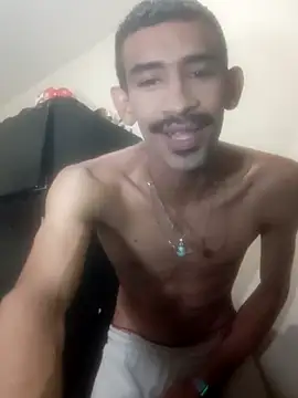 Snapshot of Bruno_Hallss chatting on 11-04-25, 05:44 Bruno Hallss online show from 11-04-25, 05:44