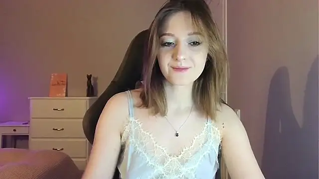 white liillyy online show from 04-25-26, 08:50