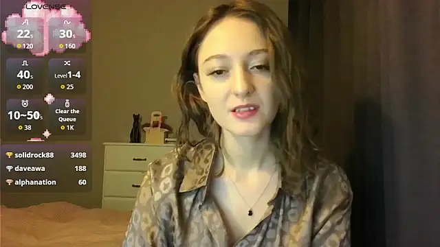 white liillyy online show from 12-17-25, 10:04