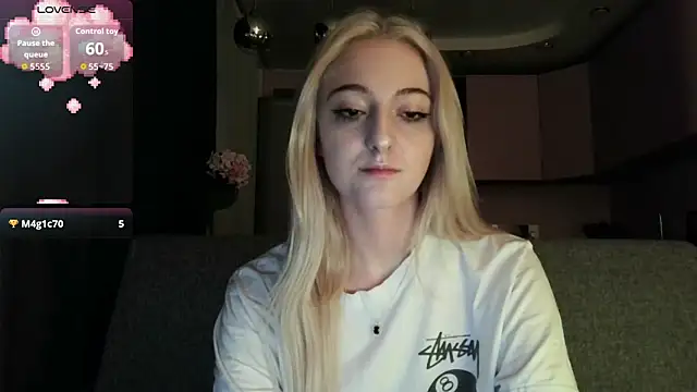 white liillyy online show from 09-17-25, 10:34