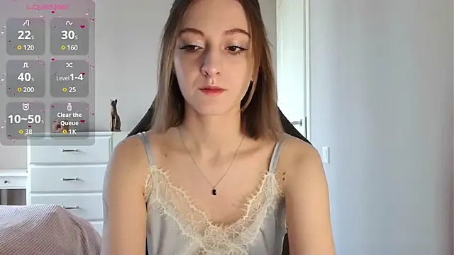 white liillyy online show from 06-14-26, 10:49