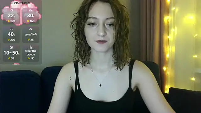 white liillyy online show from 12-21-25, 10:10