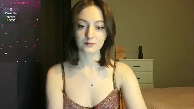 white liillyy online show from 02-21-26, 07:38