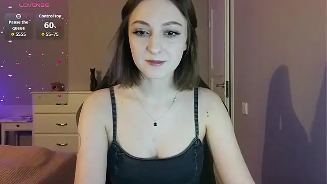 white liillyy online show from 05-31-26, 09:37