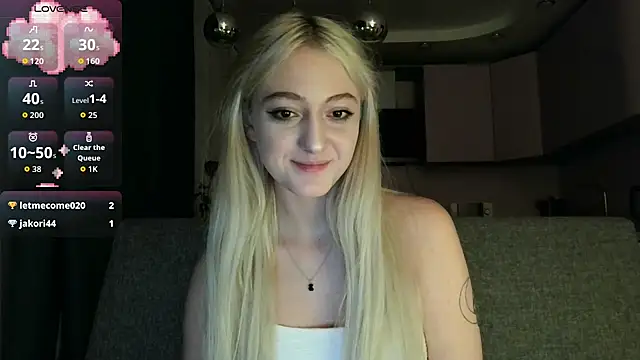 white liillyy online show from 10-13-25, 09:59