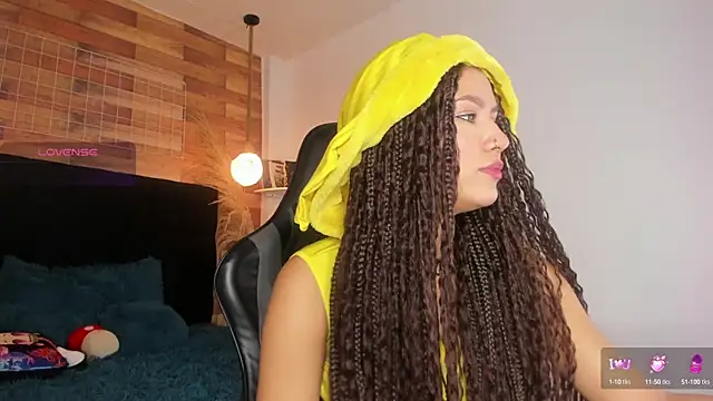 Emily brown04 online show from 10-12-25, 01:12