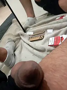 Snapshot of 23cmdenhaag chatting on 10-29-25, 05:28 23cmdenhaag online show from 10-29-25, 05:28