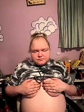 Snapshot of KadiSparkle chatting on 11-01-25, 11:53 KadiSparkle online show from 11-01-25, 11:53