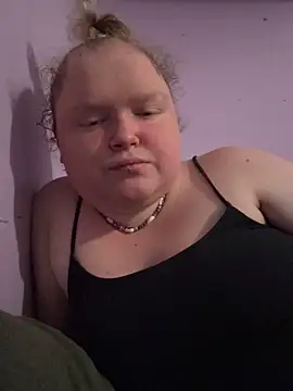 Snapshot of KadiSparkle chatting on 11-03-25, 03:56 KadiSparkle online show from 11-03-25, 03:56