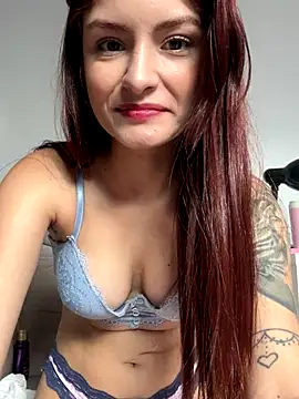 MarianaNinfa online show from 12-18-25, 08:45