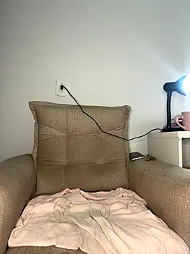 MarianaNinfa online show from 11-30-25, 01:17