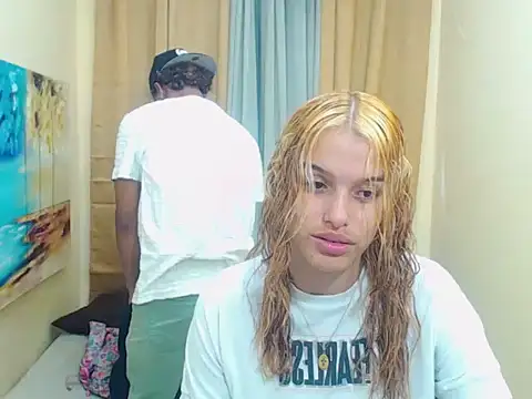 Snapshot of destroy_sexx1 chatting on 09-09-25, 06:17 destroy sexx1 online show from 09-09-25, 06:17