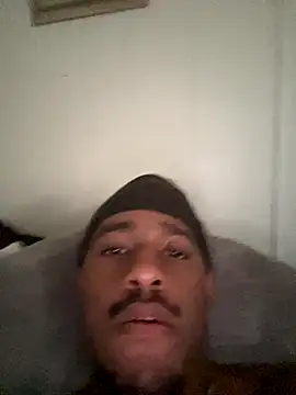 tyrek5051 online show from 10-24-25, 04:17