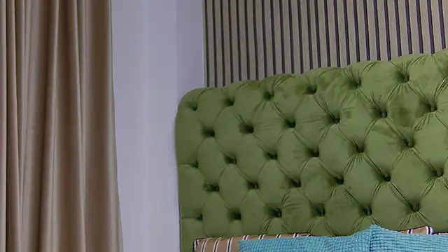 LunaHart online show from 10-07-25, 07:04