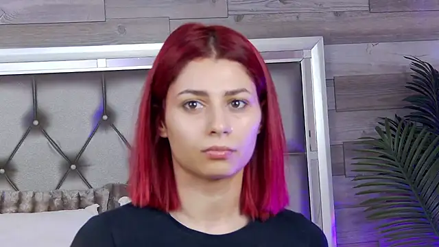 LunaHart online show from 02-26-26, 05:18