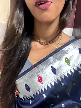 Snapshot of Desire_Zoya chatting on 10-07-25, 04:41 Desire Zoya online show from 10-07-25, 04:41