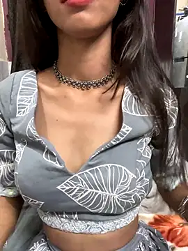 Snapshot of Desire_Zoya chatting on 10-11-25, 03:02 Desire Zoya online show from 10-11-25, 03:02