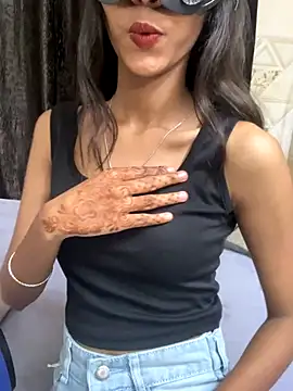 Snapshot of Desire_Zoya chatting on 09-17-25, 06:54 Desire Zoya online show from 09-17-25, 06:54