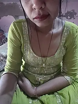 Paakhi-Singh online show from 12-18-25, 04:39