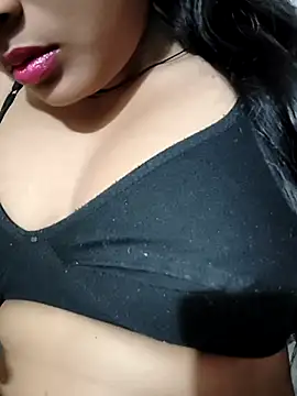 RAYI Queen 2 online show from 01-18-26, 06:33