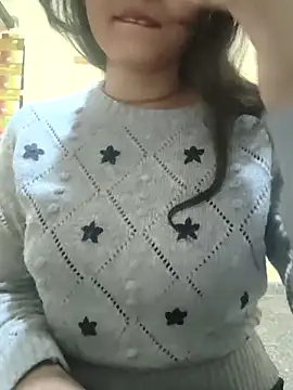 RAYI Queen 2 online show from 11-23-25, 08:02