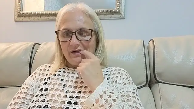 Velvet-Secrets online show from 09-20-25, 09:42