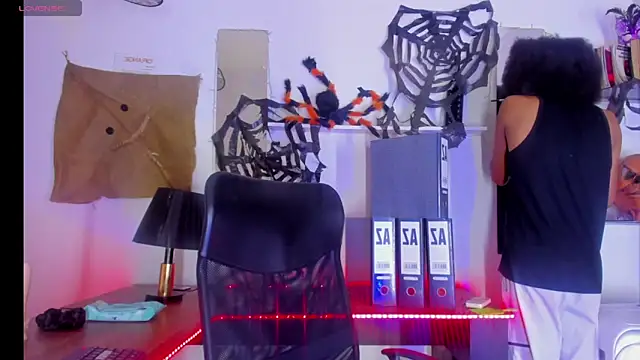 DEAMOL online show from 10-30-25, 06:49