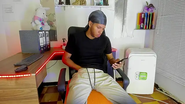 DEAMOL online show from 02-05-26, 01:07