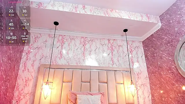 Snapshot of WILD_FIREE_ chatting on 09-26-25, 07:32 WILD FIREE online show from 09-26-25, 07:32