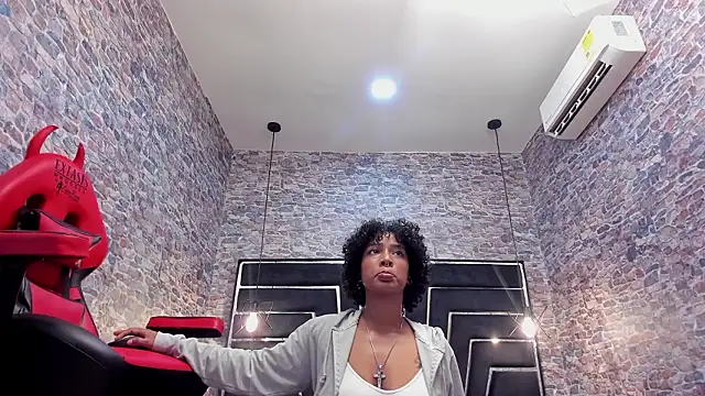 WILD FIREE  online show from 02-24-26, 07:15