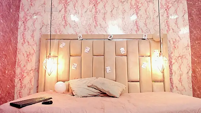 Snapshot of WILD_FIREE_ chatting on 10-31-25, 08:49 WILD FIREE online show from 10-31-25, 08:49